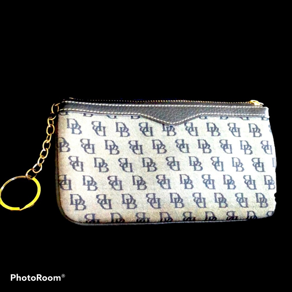 Preppy‎ Dooney & Bourke Black & Grey Wristlet EUC